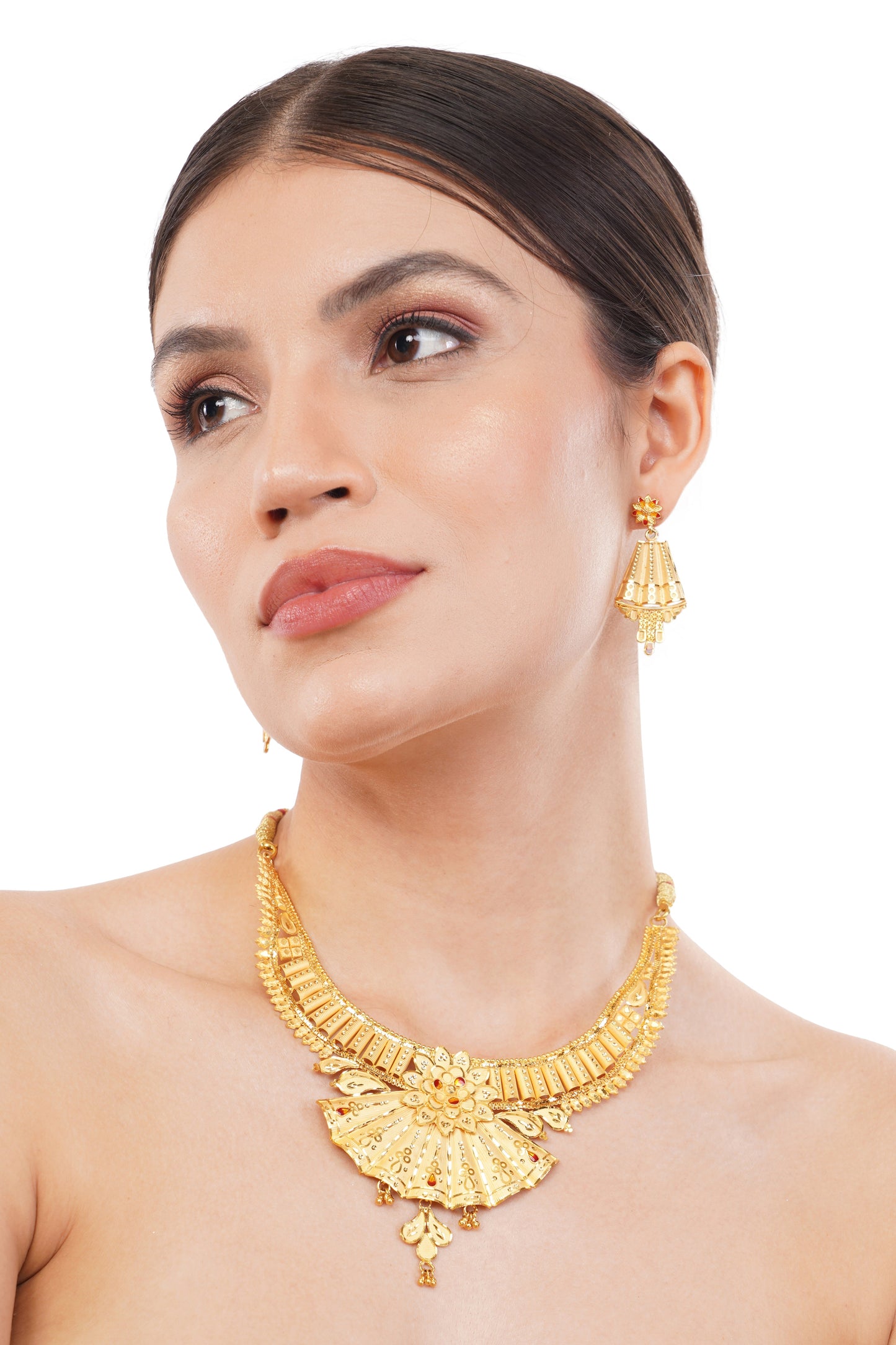 04 Traditional Indian Gold Necklace and Earring Set