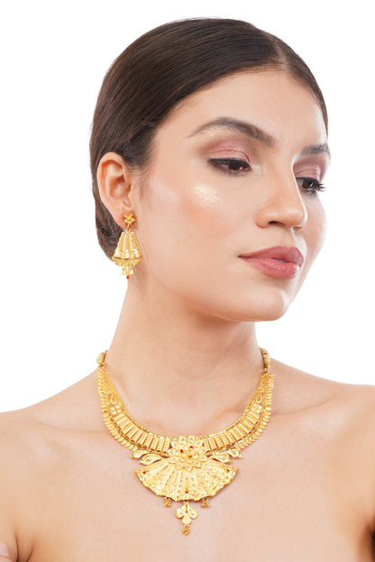 04 Traditional Indian Gold Necklace and Earring Set